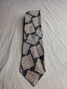 RARE Vintage Burberry London 100% Silk Black Paisley Medallion Neck Tie